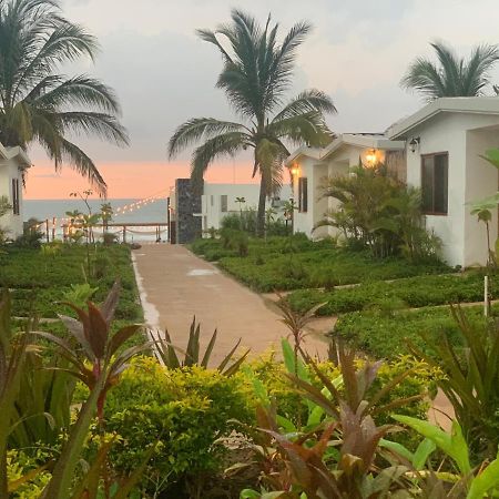 Perihuete Playa Esperanza Resort מראה חיצוני תמונה